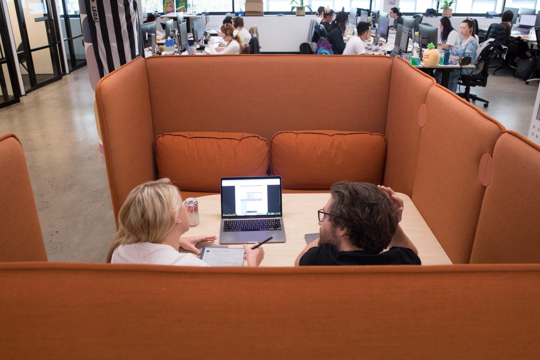 „Bürokratiekeule, die massiven Mehraufwand bringt“: WKÖ läuft Sturm gegen Lohntransparenz-Pläne [premium]