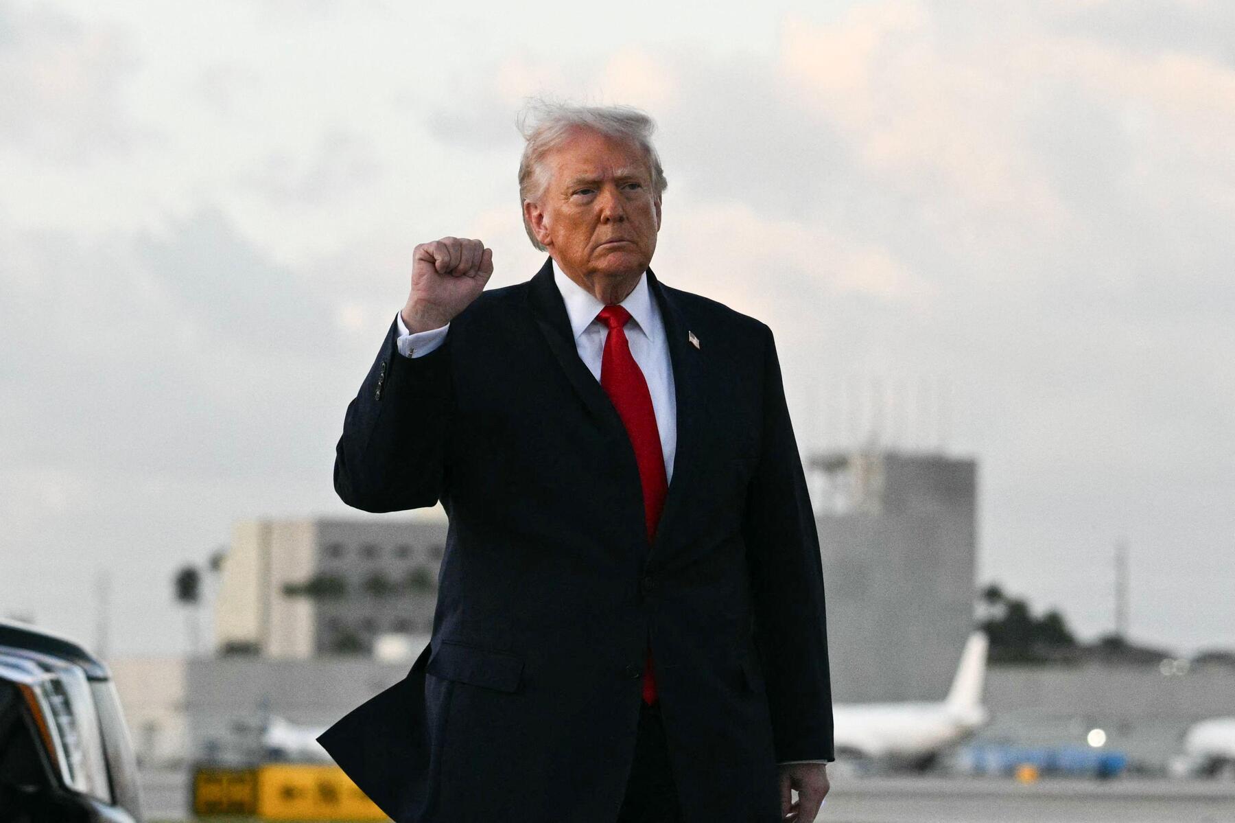 Ölpreise steigen, Trump lässt sich über neuen Iran-Angriff beraten: Was ist da im Busch?