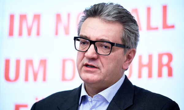 Peter Hacker kritisiert Teile des neuen Regierungsprogramms.