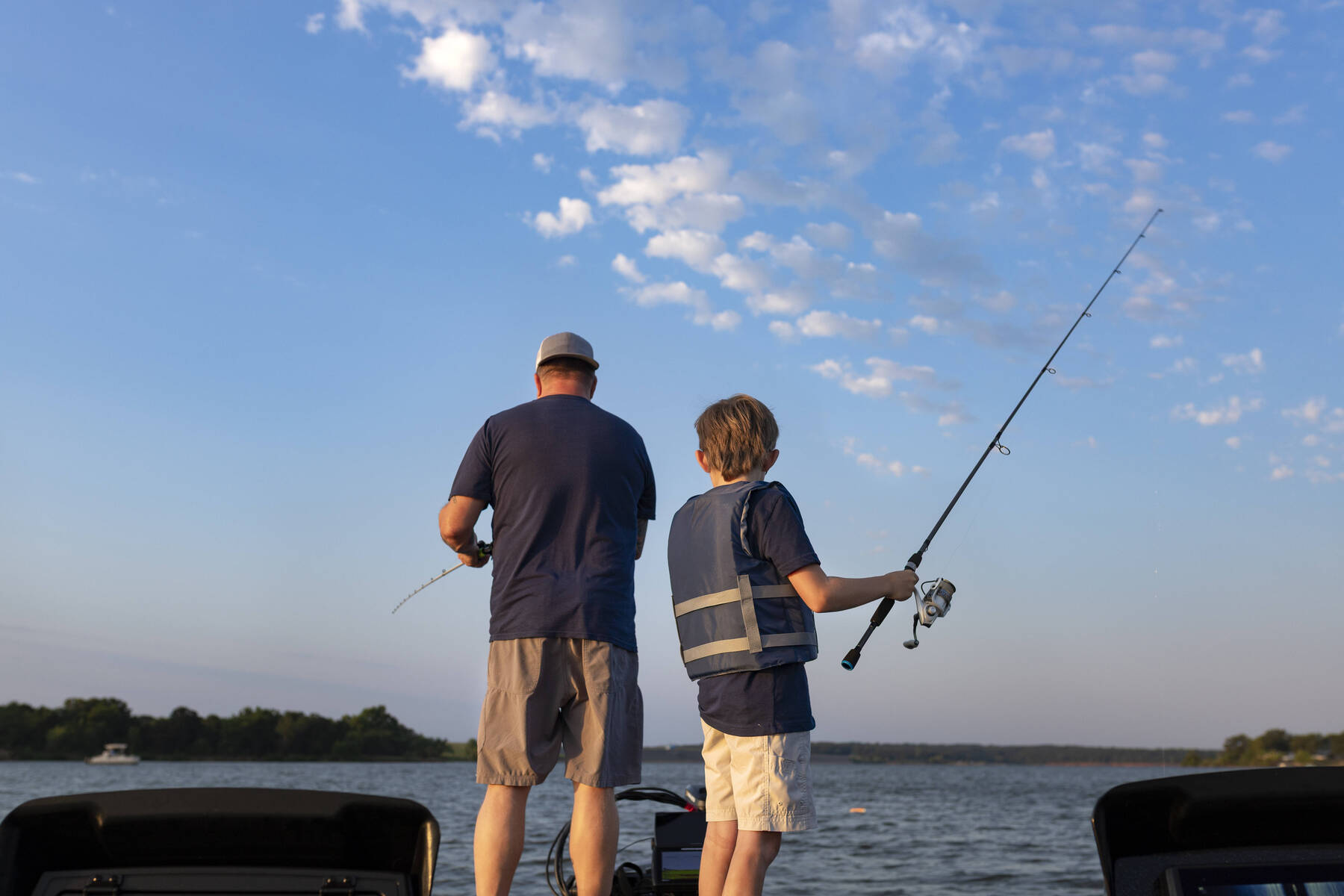 Why men often stay silent and enjoy fishing: Three book recommendations