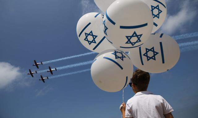 Israel feiert Geburtstag und wappnet sich für neue Konfrontationen.