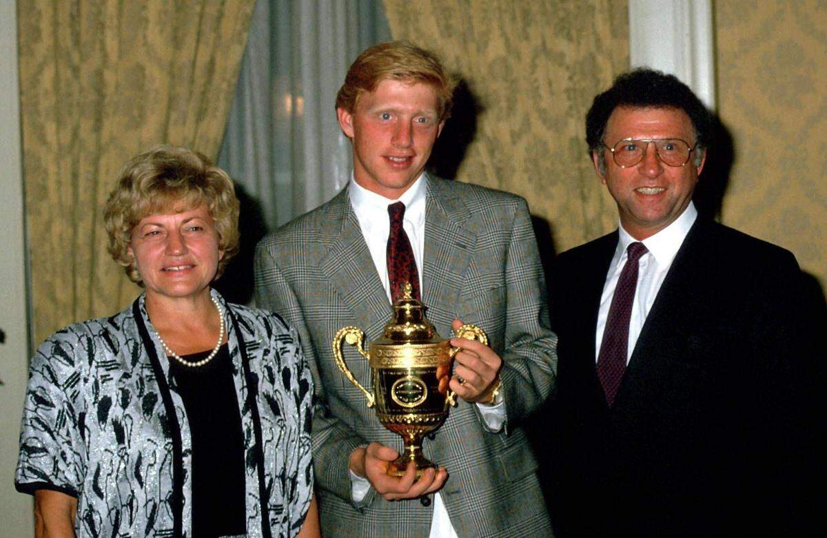 Mama Elvira, Sprößling und Vater Karl-Heinz.