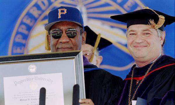 Obwohl er bald seinen ersten Job als Entertainer bekam, ließ er es sich nicht nehmen, das Studium zu Ende zu führen. Cosby studierte später auch an der University of Massachusetts und erwarb dort 1972 den Grad eines Master of Arts; 1976 wurde er zum Doktor der Pädagogik promoviert.