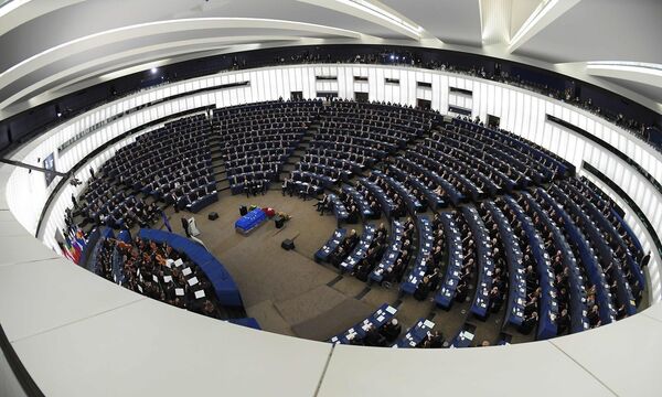 Die Welt verneigte sich vor Helmut Kohl.