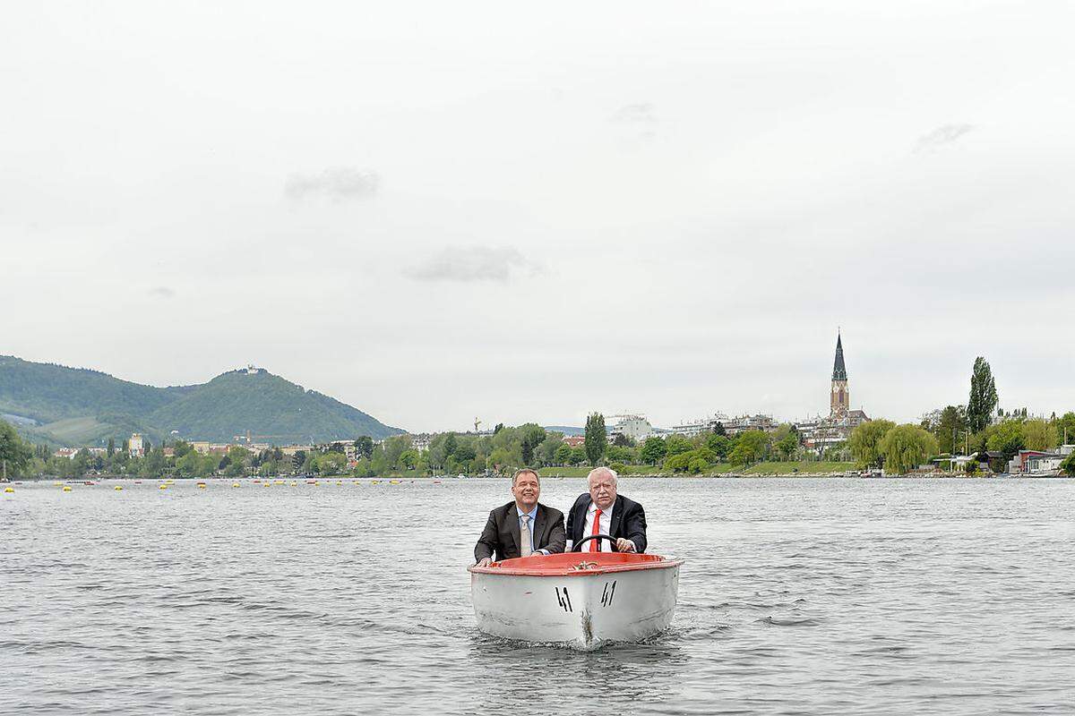 Bürgermeister Michael Häupl (re.) und Kammer-Chef Walter Ruck fuhren eine Runde auf der Alten Donau.