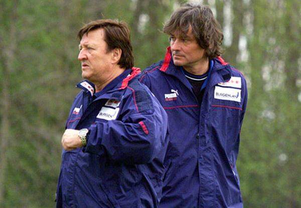 Das Duo schaffte in 22 Spielen sieben Siege und sechs Unentschieden. In der Qualifikation für die Fußball-Weltmeisterschaft 2002 schaffte man es bis ins Play-Off, wo gegen den späteren WM-Dritten Türkei Endstation war (0:1 und 0:5). Baric trat 2001 als Teamchef zurück, auch Constantini verließ den ÖFB.