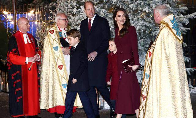 Der britische Thronfolger Prinz William mit Frau Kate und Kindern. 