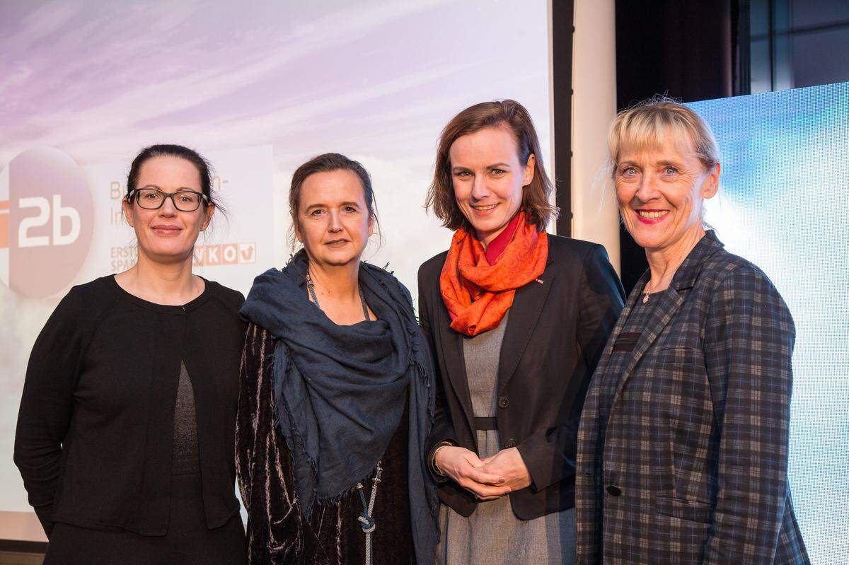 Die Ehrengäste bei der Gala: Gerda Holzinger-Burgstaller (Erste Bank), Edeltraud Stiftinger (aws), Mariana Kühnel (WKÖ), Barbara Weitgruber (BMBWF)