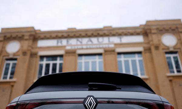 Der französische Autohersteller will seine Elektrofahrzeugsparte im Frühjahr nächsten Jahres an die Börse bringen.