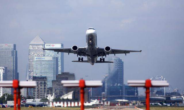 Operations At London City Airport As New Mayor Removes Expansion Obstacle