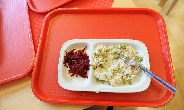 Symbolfoto: Essen in der Schule