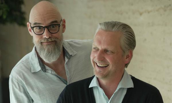 Die Salzburger Unternehmer Hannes Pirker und Martin Fankhauser wollen mit ihrer neuen „Servus-Partei“ bei der Nationalratswahl kandidieren. 
