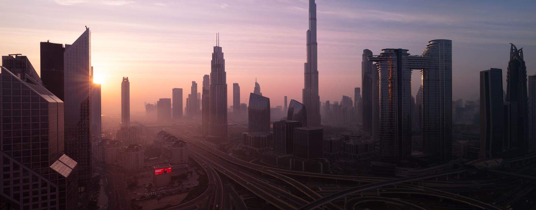 Artifiziell. Rasant und allen Krisen zum Trotz ist Dubai in den vergangenen Jahrzehnten gewachsen, ins Meer und in die Höhe.