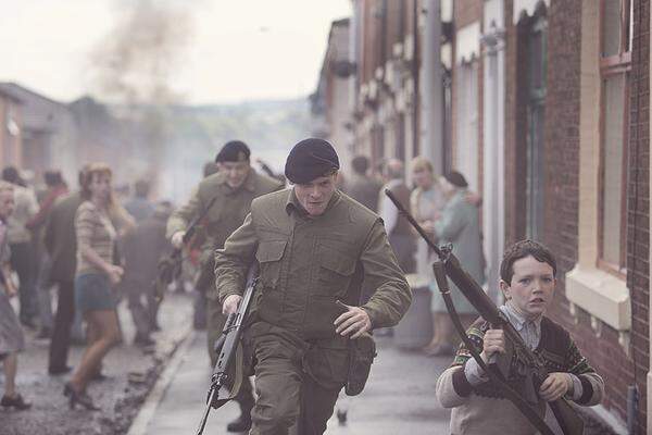 von Yann Demange, GroßbritannienDer einzige britische Film im Bewerb erzählt vom Nordirlandkonflikt: Im titelgebenden Jahr gerät ein junger Rekrut zwischen die katholischen und protestantischen Fronten in Belfast. Das Kinodebüt von Regisseur Yann Demange, mit Jack O'Connell und Sean Harris.