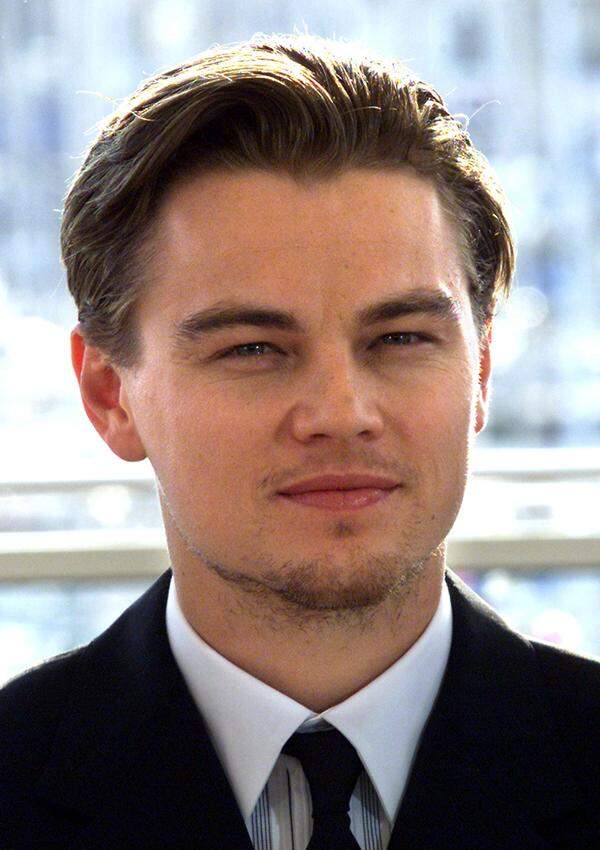 Noch ein Bild zum Vergleich: So sah der echte Leonardo DiCaprio 2002 mit 28 Jahren aus.