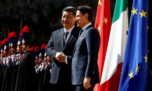 Chinese President Xi Jinping meets Italian Prime Minister Giuseppe Conte in Rome