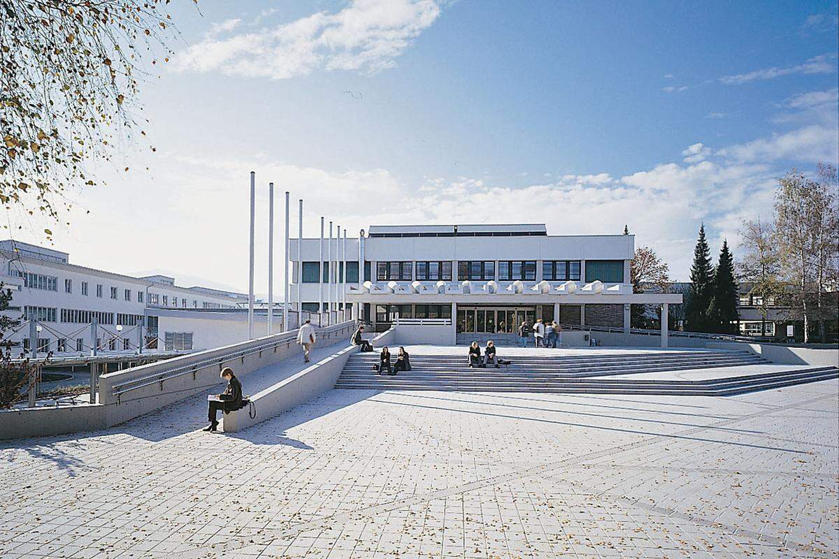 Wie an der TU Wien hat sich auch im Senat der Uni Klagenfurt keine Mehrheit für Studiengebühren gefunden. Damit bleibt das Studium in Kärnten vorerst gratis.