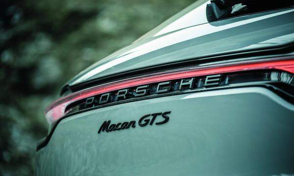 Bis zum Elektro-Macan 2023 ziert das GTS-Signet den stärksten Macan: 440 PS!