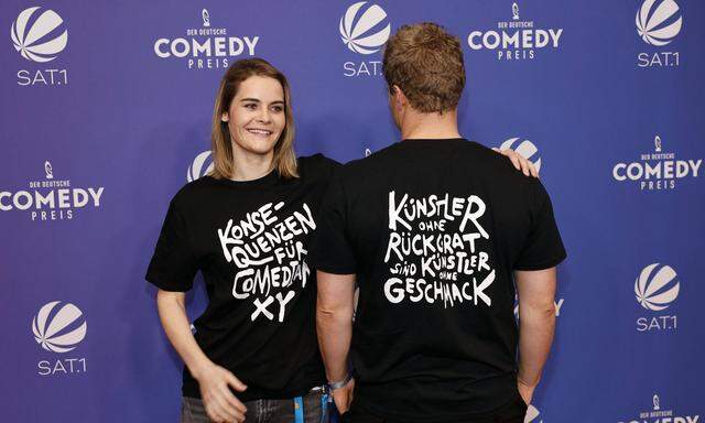 Hazel Brugger und Thomas Spitzer bei der Verleihung des Deutschen Comedypreises 2021
