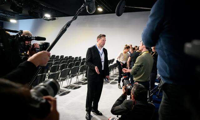 Elon Musk bei seinem KI-Gipfel in Großbritannien vor wenigen Tagen.