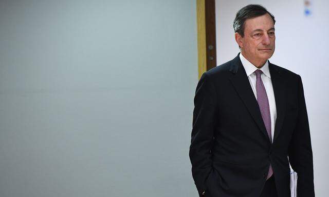 Mario Draghi sitzt noch etwas mehr als ein Jahr im Chefsessel der EZB: Wird er den Ausstieg aus der Geldflut noch einleiten?