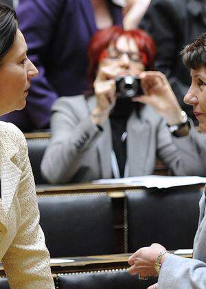 VERANSTALTUNG ANL. 100. INTERNATIONALER FRAUENTAG IM PARLAMENT