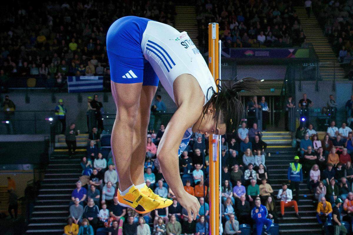 3. März. Der Grieche Emmanouil Karalis bestreitet das Finale im Stabhochsprung der Männer bei den Leichtathletik-Hallenweltmeisterschaften in Glasgow.