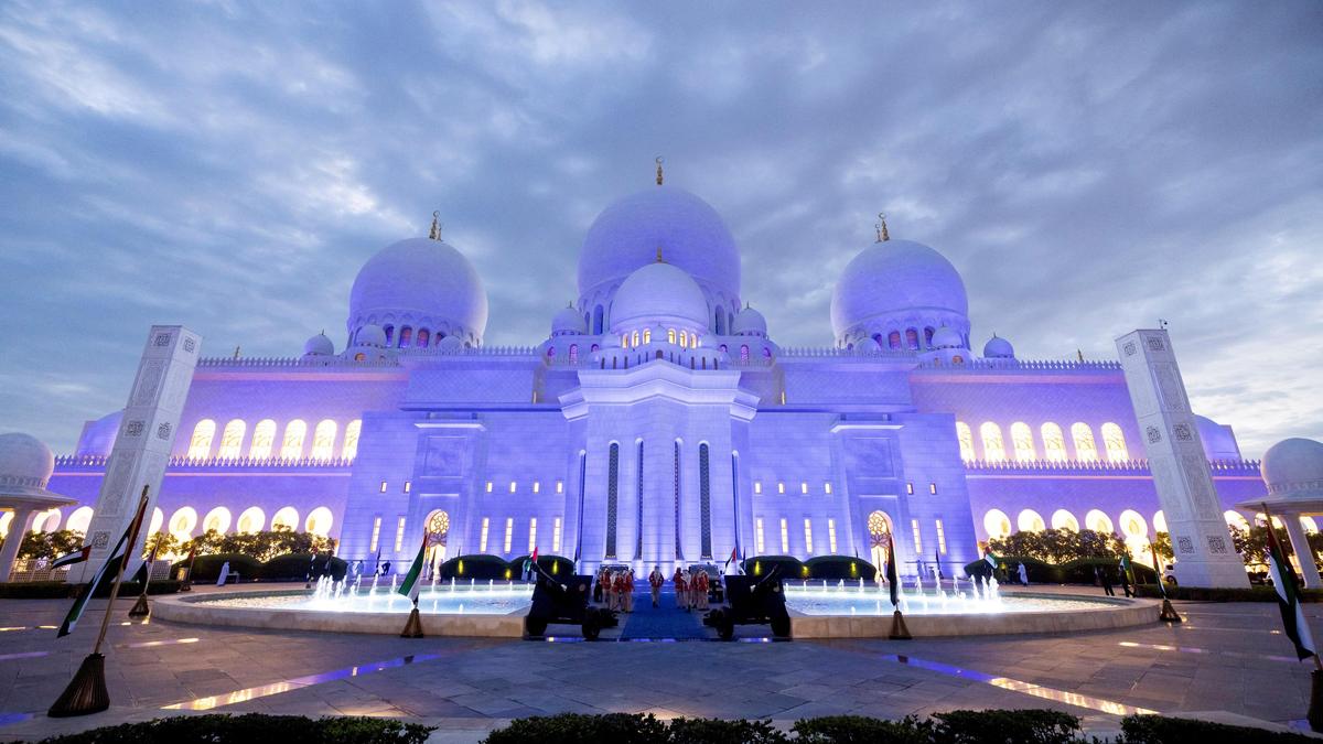 A view of the Sheikh Zayed Grand Mosque, on the day of Eid Al Fitr prayers, in Abu Dhabi, United Arab Emirates April 10, 2024. Ryan Carter / UAE Presidential Court/Handout via REUTERS    THIS IMAGE HAS BEEN SUPPLIED BY A THIRD PARTY