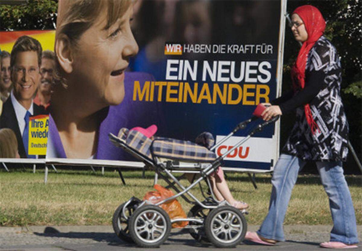 Die Slogans könnten indes auch SPD-Wahlkampfleitern eingefallen sein.