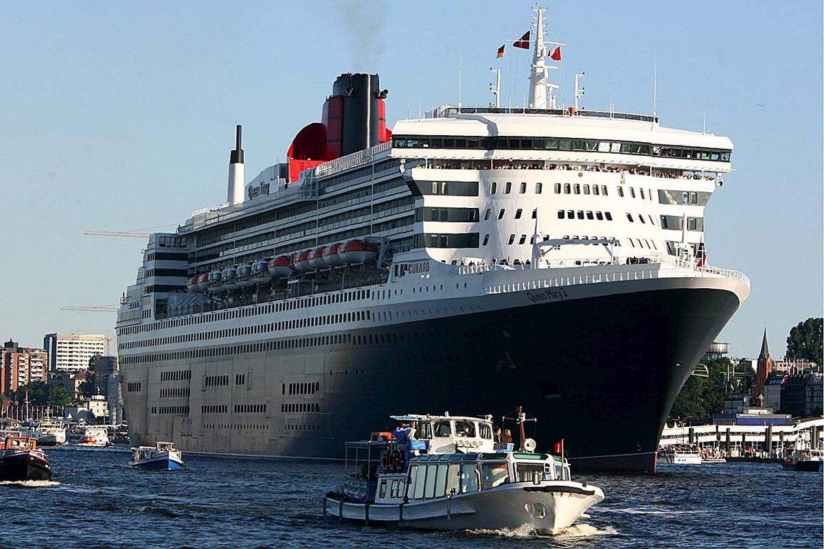 Platz 4 - "Queen Mary 2". Das Flaggschiff der britischen Reederei Cunard Line hat eine BRZ von 148.873 und eine Länge von 345 Meter. 2592 Passagiere finden auf ihr Platz.