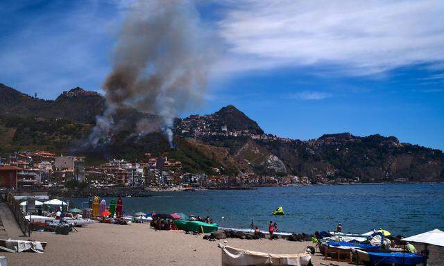 Die Hitzewelle verursacht auch jede Menge Waldbrände in Italien.