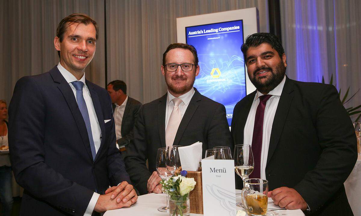 Die Commerzbank-Manager Vasek Firtik, Ferdinand Pesta und Gurjit Singh Sarkaria.
