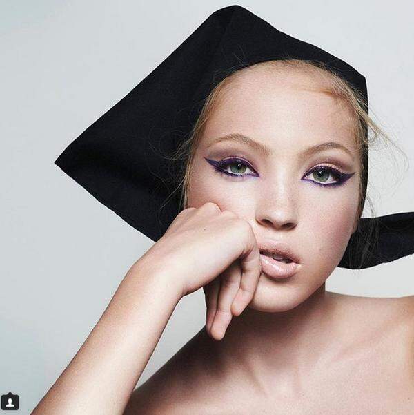 Lila Moss, die 16-jährige Tochter von Topmodel Kate Moss, möchte in die Fußstapfen ihrer berühmten Mutter treten. Sie wurde jetzt als Model für Marc Jacobs Beauty engagiert.