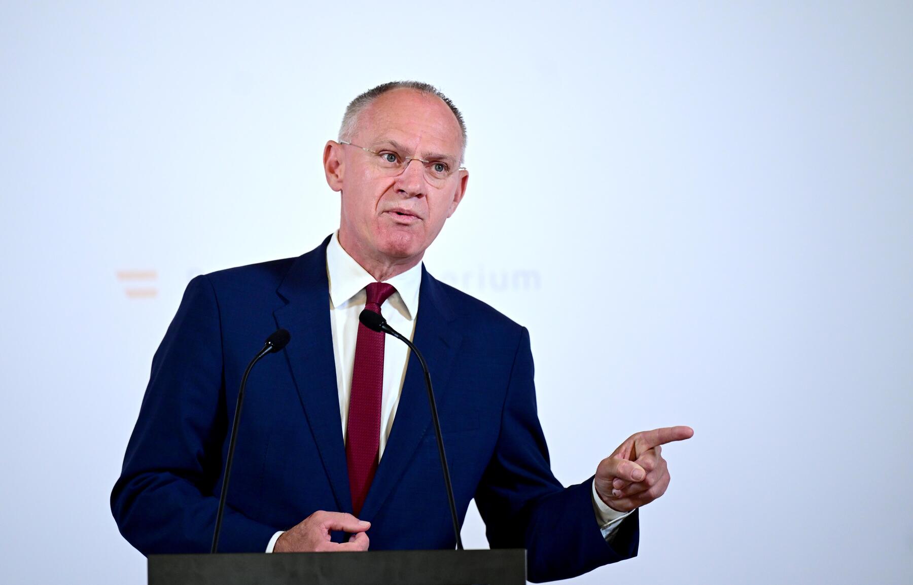 Interior Ministry extends surveillance software license by two years