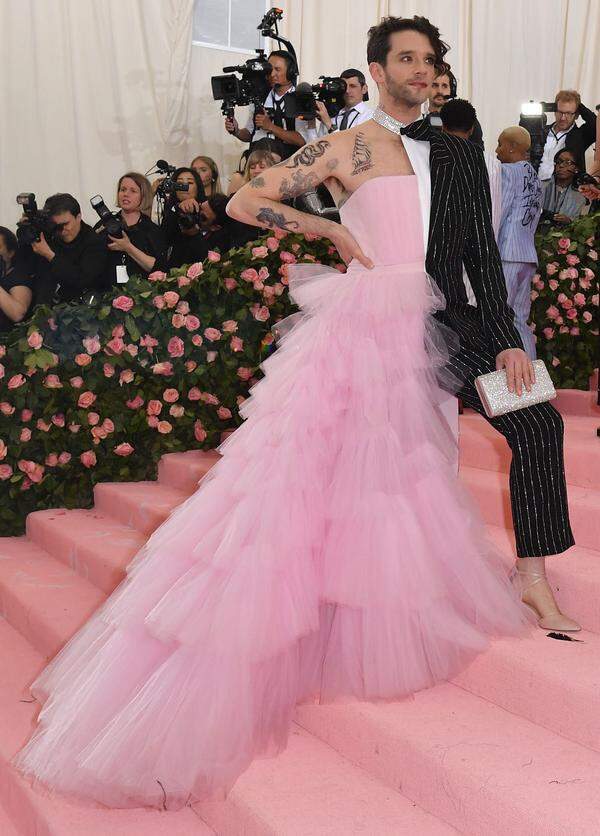 Michael Urie in Christian Siriano.