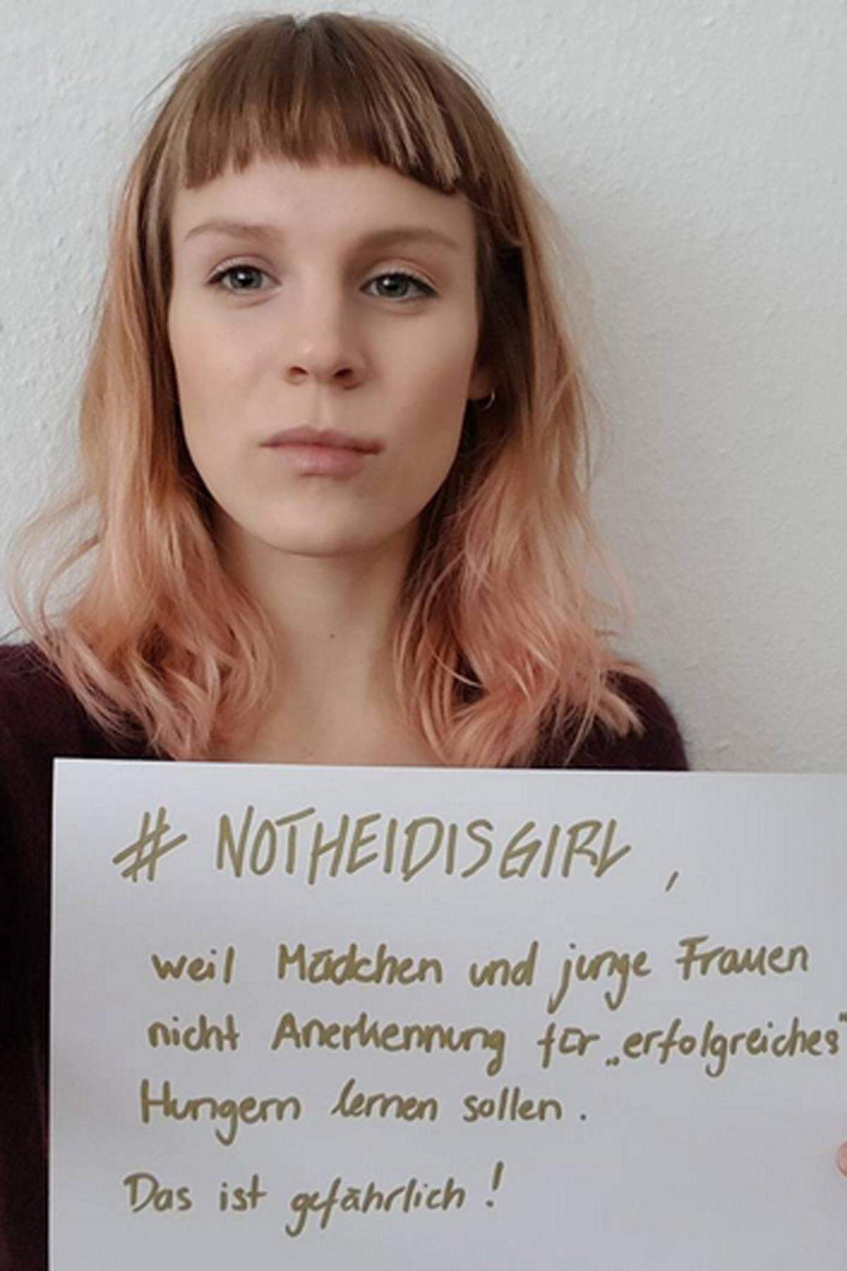 Notheidisgirl Frauen Protestieren Gegen Heidi Klum 