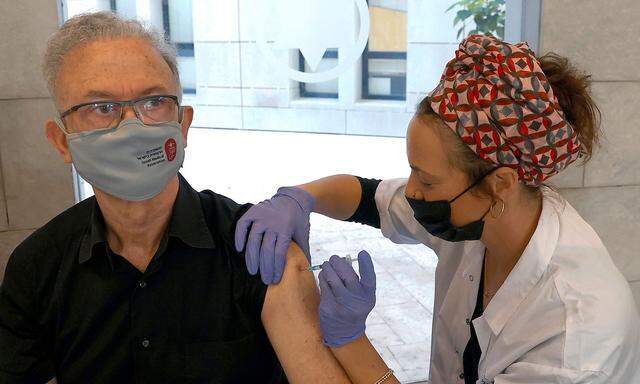 In Israel wird bereits gegen den Coroanvirus geimpft, in Österreich schon bald.