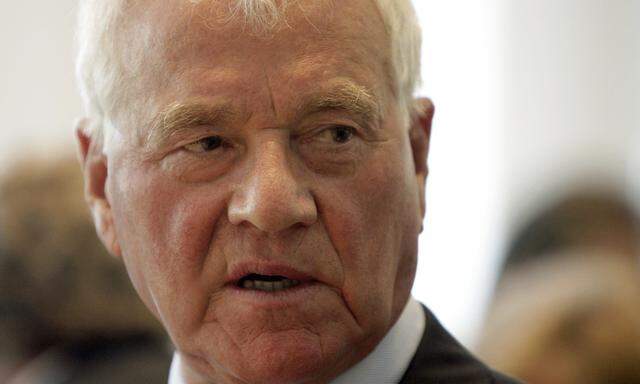 Stronach will gegen BZoe