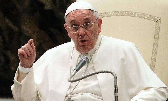 AKTUELLES ZEITGESCHEHEN Papst Franziskus trifft Gemeinschaften Christlichen Lebens im Vatikan Apr 30