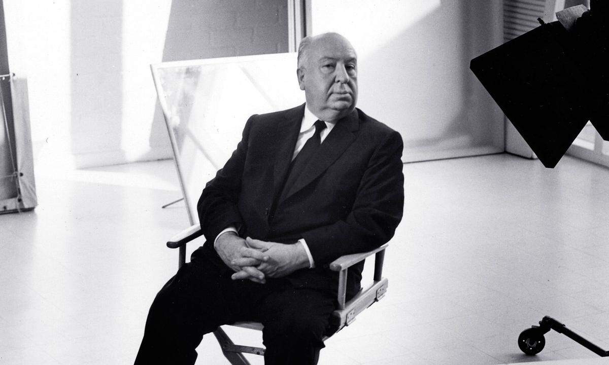 Fünf Mal wurde Alfred Hitchcock für den Regie-Oscar nominiert. Bekommen hat er ihn nie. 1968 bekam er den Ehrenoscar. Immerhin ist Hitchcock in guter Gesellschaft: Stanley Kubrick wurde ebenfalls nie mit einem Regie-Oscar ausgezeichnet.