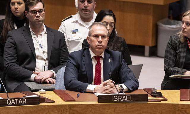 Außenminister Israel Katz hat Botschafter Gilad Erdan angewiesen, „für sofortige Konsultationen“ nach Israel zurückzukehren.