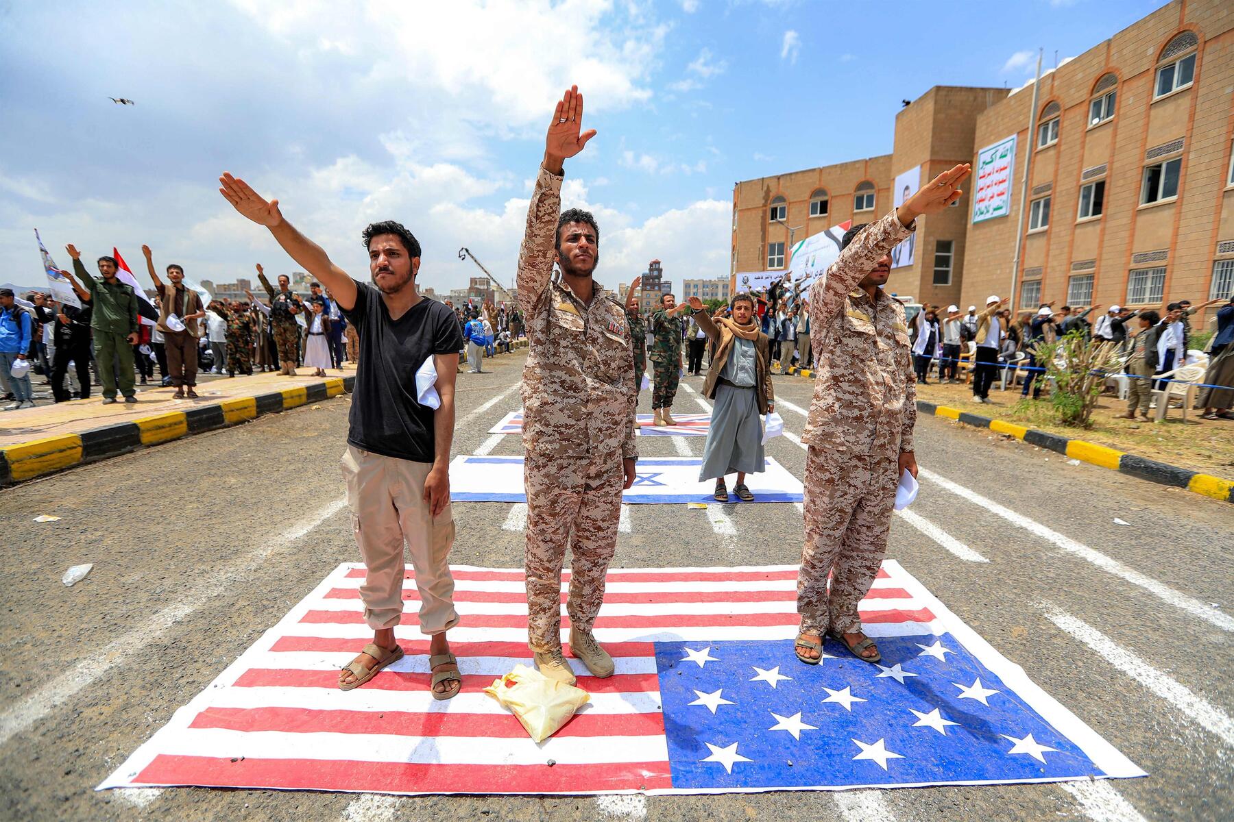 Houthi Militia Attacks Saudi Ships in Red Sea; U.S. Strikes Iran