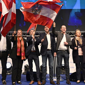 Freiheitliches Neujahrstreffen: Sozialministerin Beate Hartinger-Klein, Innenminister Herbert Kickl, Vizekanzler Heinz-Christian Strache und EU-Spitzenkandidat Harald Vilimsky.