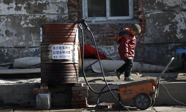 Drei Jahrzehnte trieb China fast im Alleingang das Wachstum der Ölindustrie. 