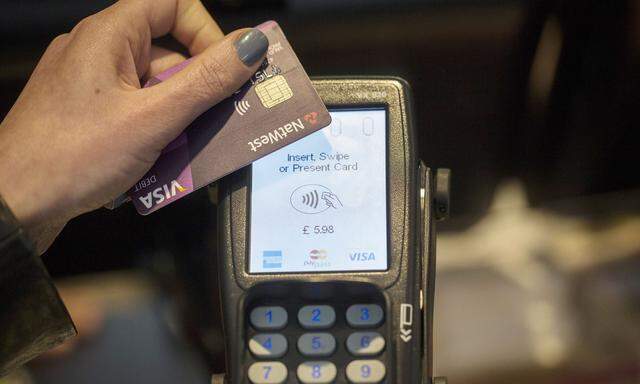 Customers Pay With Contactless Cards