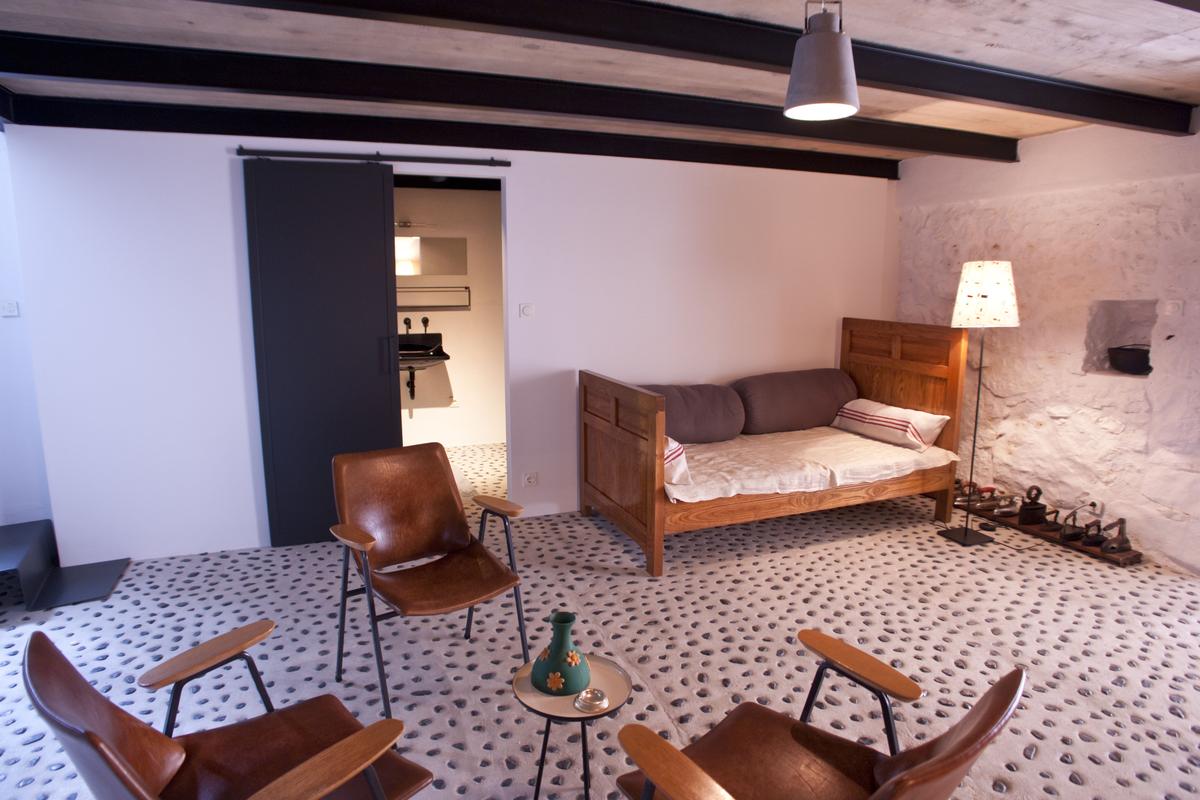Wohnzimmer des Sisters-Home in Vidovići in Kroatien.