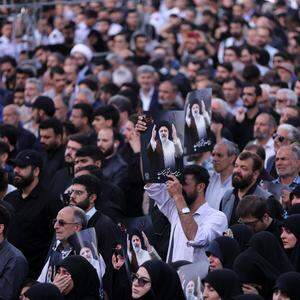 Eine Trauerkundgebung in Teheran am Sonntag.