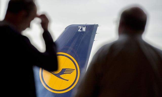 Die Flugbegleiter der Lufthansa weiten den Streik auf München aus.