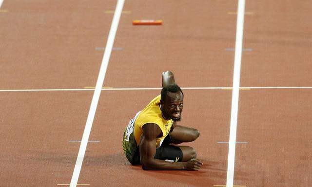 Usain Bolt am Boden der Tatsachen. Sein letztes Rennen endete vorzeitig.
