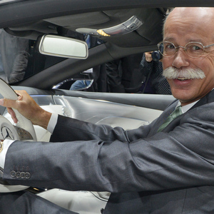 Daimler-Chef Zetsche beteiligt die Aktionäre mit 3,48 Mrd. Euro am Gewinn.